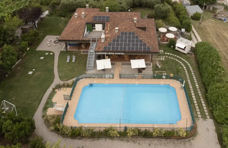 Gabanel Bike Hostel - No Shuttle